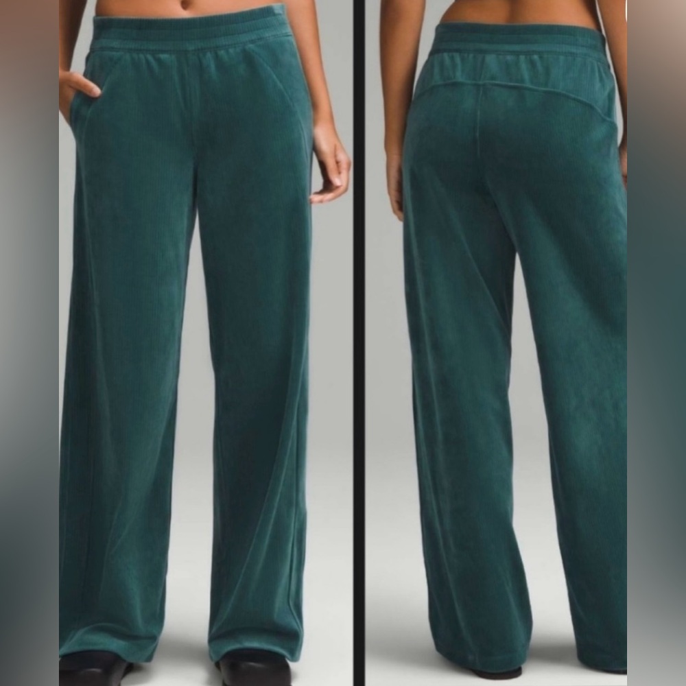 Lululemon Scuba Mid-Rise Wide-Leg Pant *Velvet Cord
Storm Teal Size 6 - Picture 14 of 14